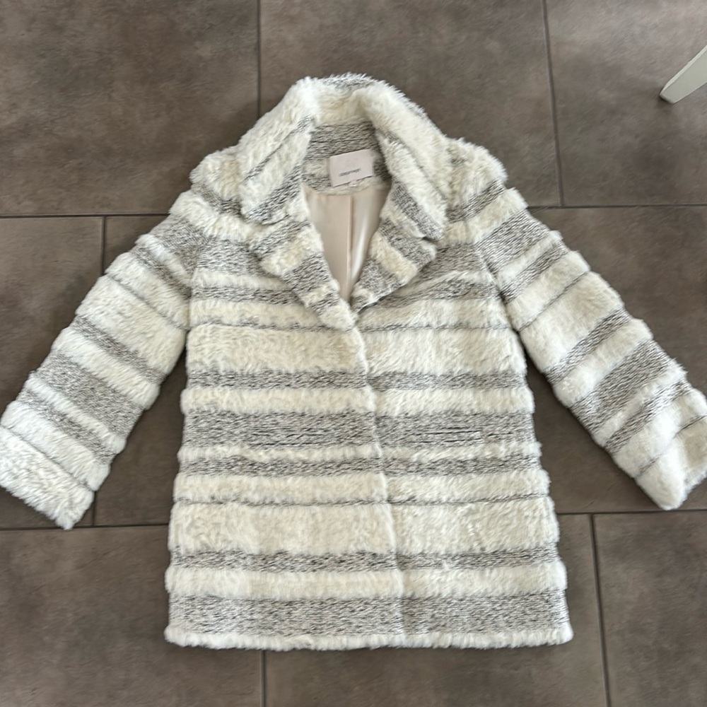 Like new Cinq a sept fur jacket